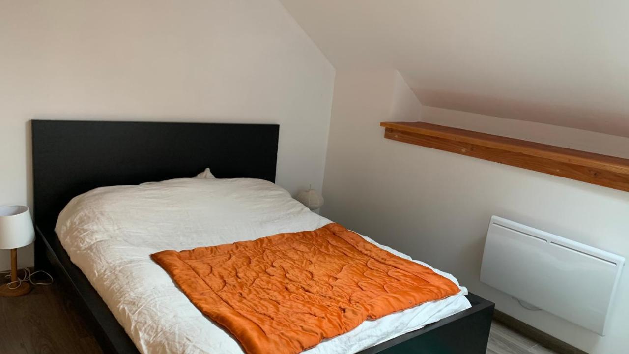 Chambre D'Hotes Dans Les Champs Jeux-Les-Bard Εξωτερικό φωτογραφία