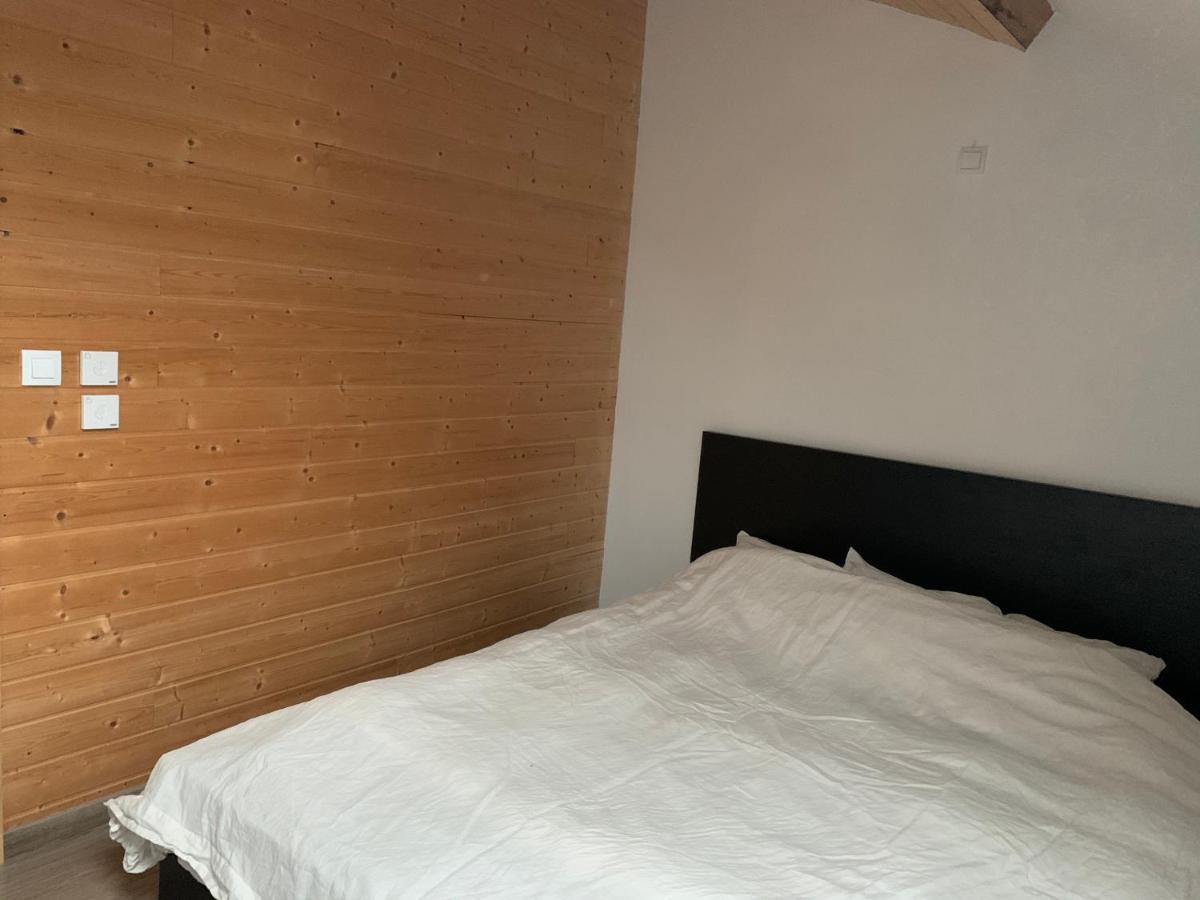 Chambre D'Hotes Dans Les Champs Jeux-Les-Bard Εξωτερικό φωτογραφία