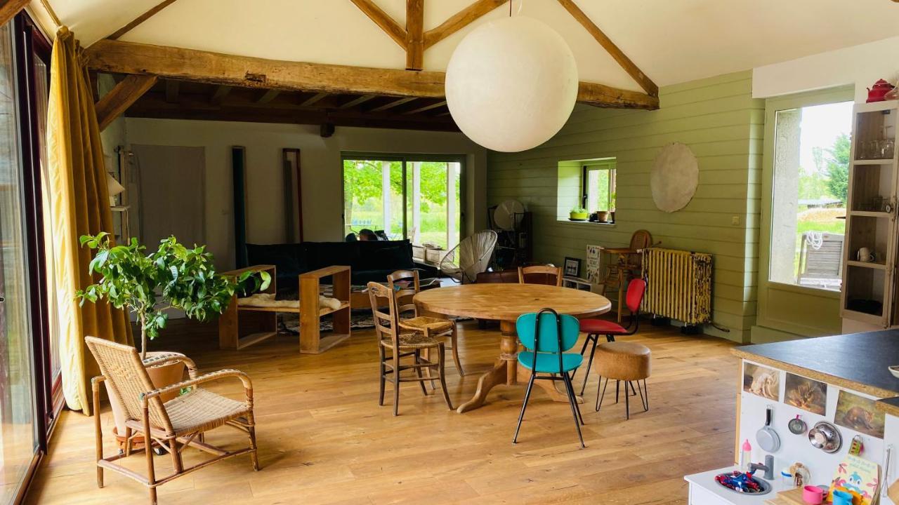 Chambre D'Hotes Dans Les Champs Jeux-Les-Bard Εξωτερικό φωτογραφία